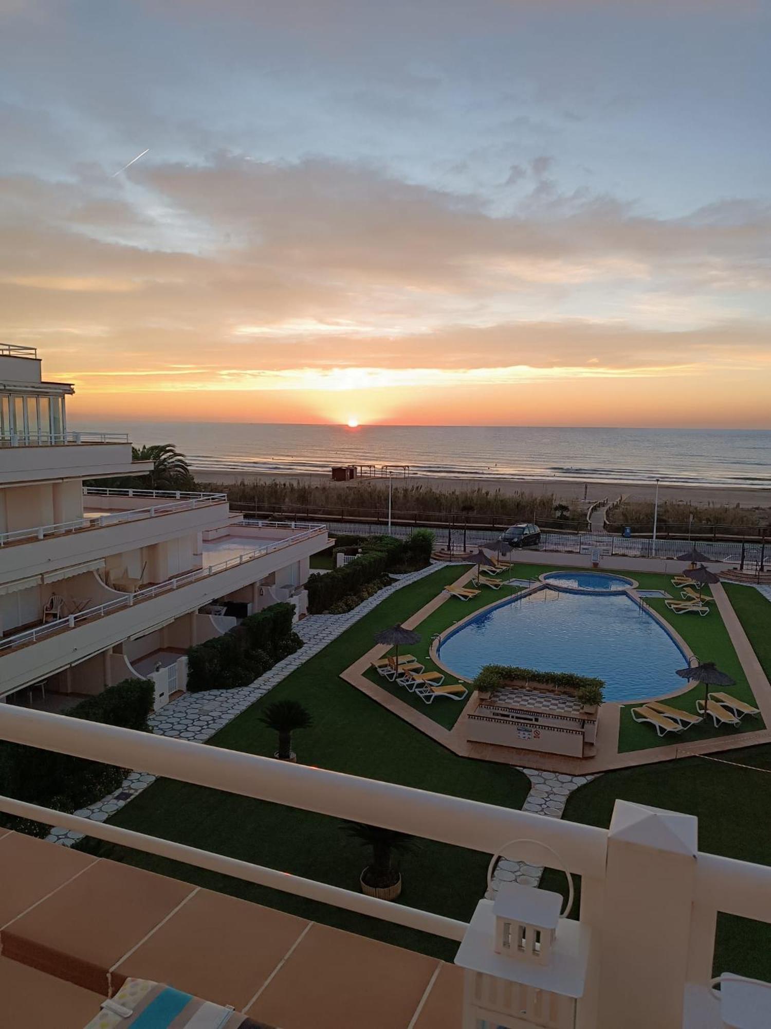 Apartamentos Marineu Cala Josep Alcoceber Екстер'єр фото